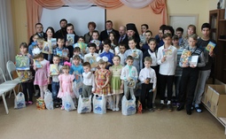 Руководитель областного совета общественных помощников Уполномоченного приняла участие в благотворительной акции «Подари книгу детям»