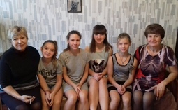 Детский Уполномоченный Саратовской области навестила детей в приемной семье